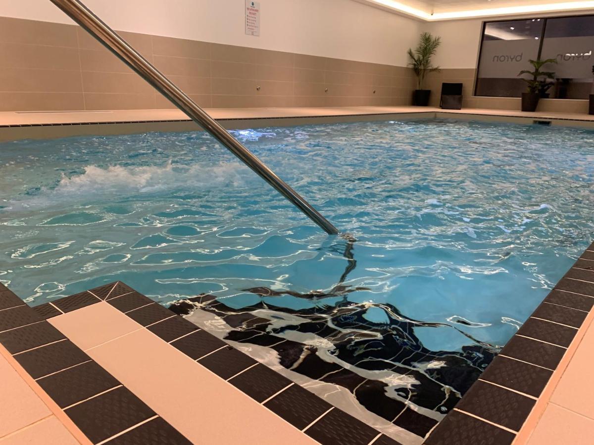 5 Putsborough - Luxury Apartment At Byron Woolacombe, Only 4 Minute Walk To Woolacombe Beach! מראה חיצוני תמונה